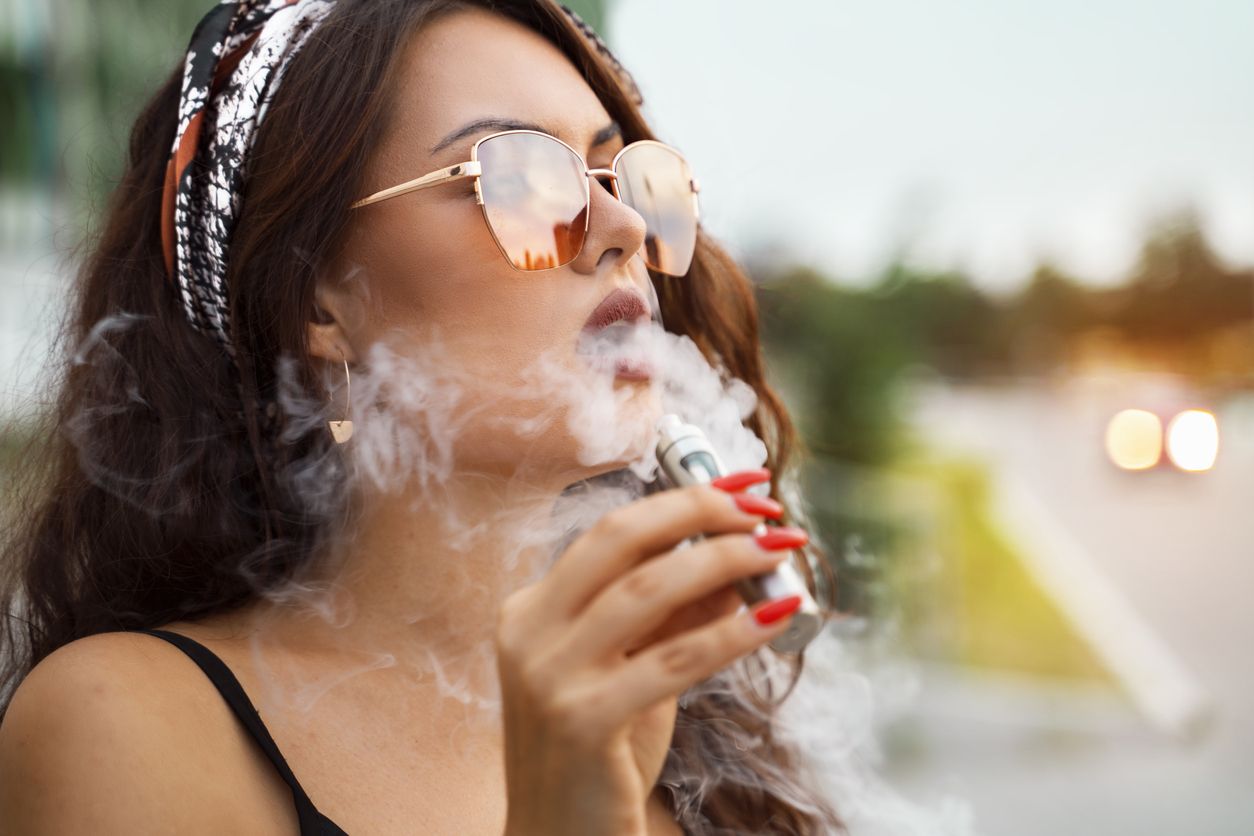 Charli d'amelio smoking